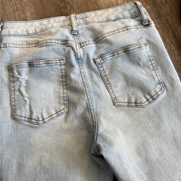High Waisted Distressed Jeans Bundle - Light Wash & Gray Wash Denim - Picture 8 of 14